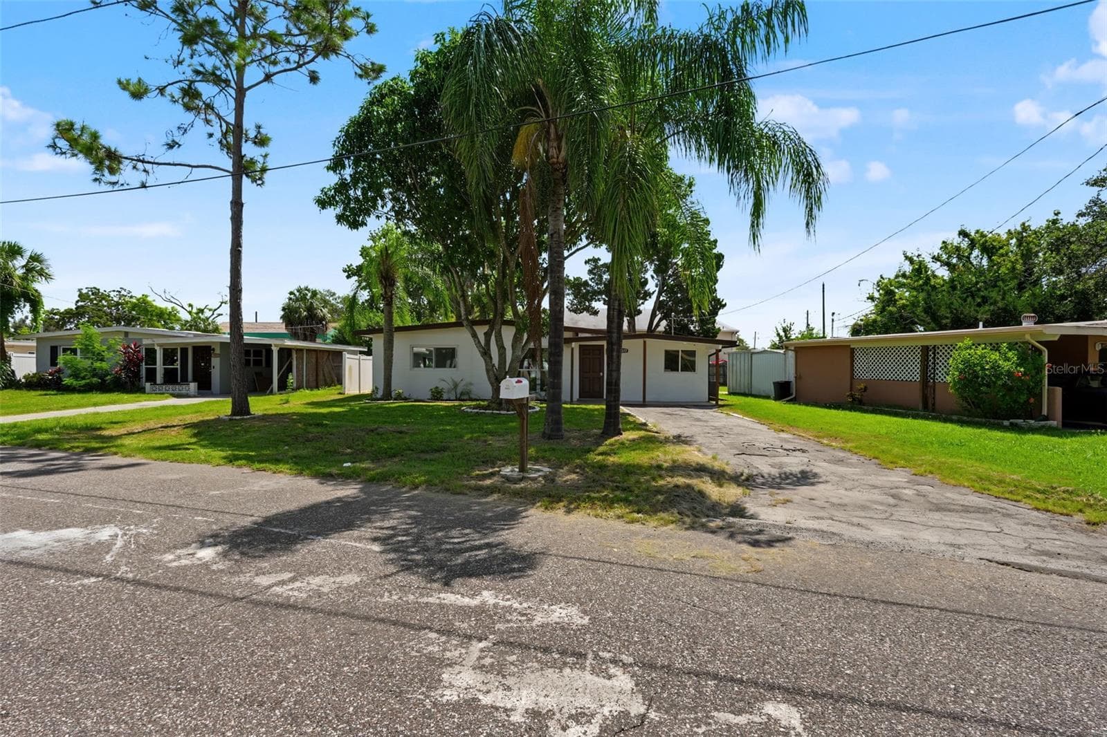 Single Family Residence at 7377 ROYAL PALM DR, NEW PORT RICHEY, photo 3 of 37