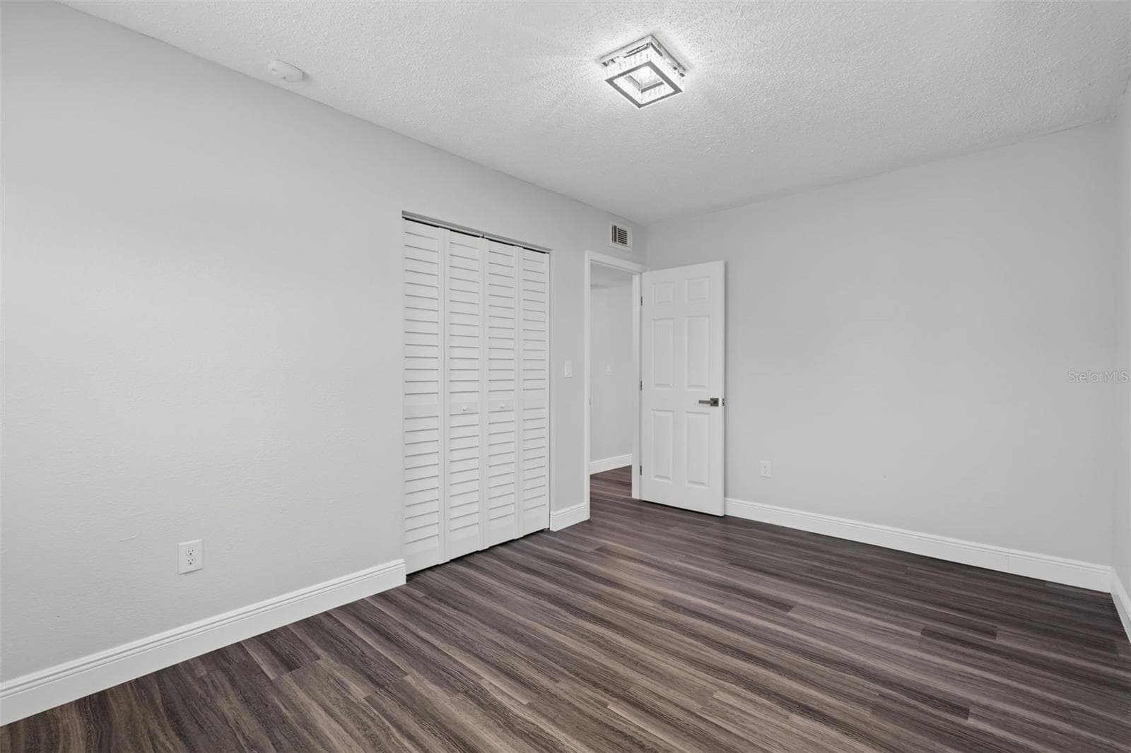 Single Family Residence at 7377 ROYAL PALM DR, NEW PORT RICHEY, photo 24 of 37