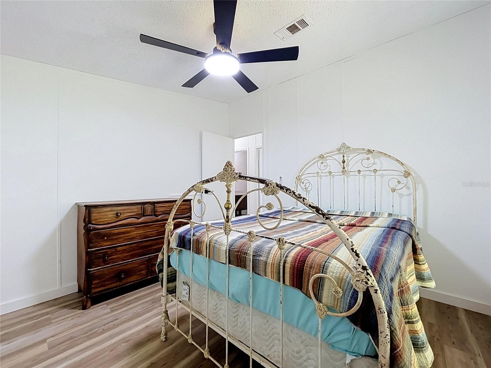 Manufactured Home at 12717 FARMETTES RD, LAKELAND, photo 25 of 33