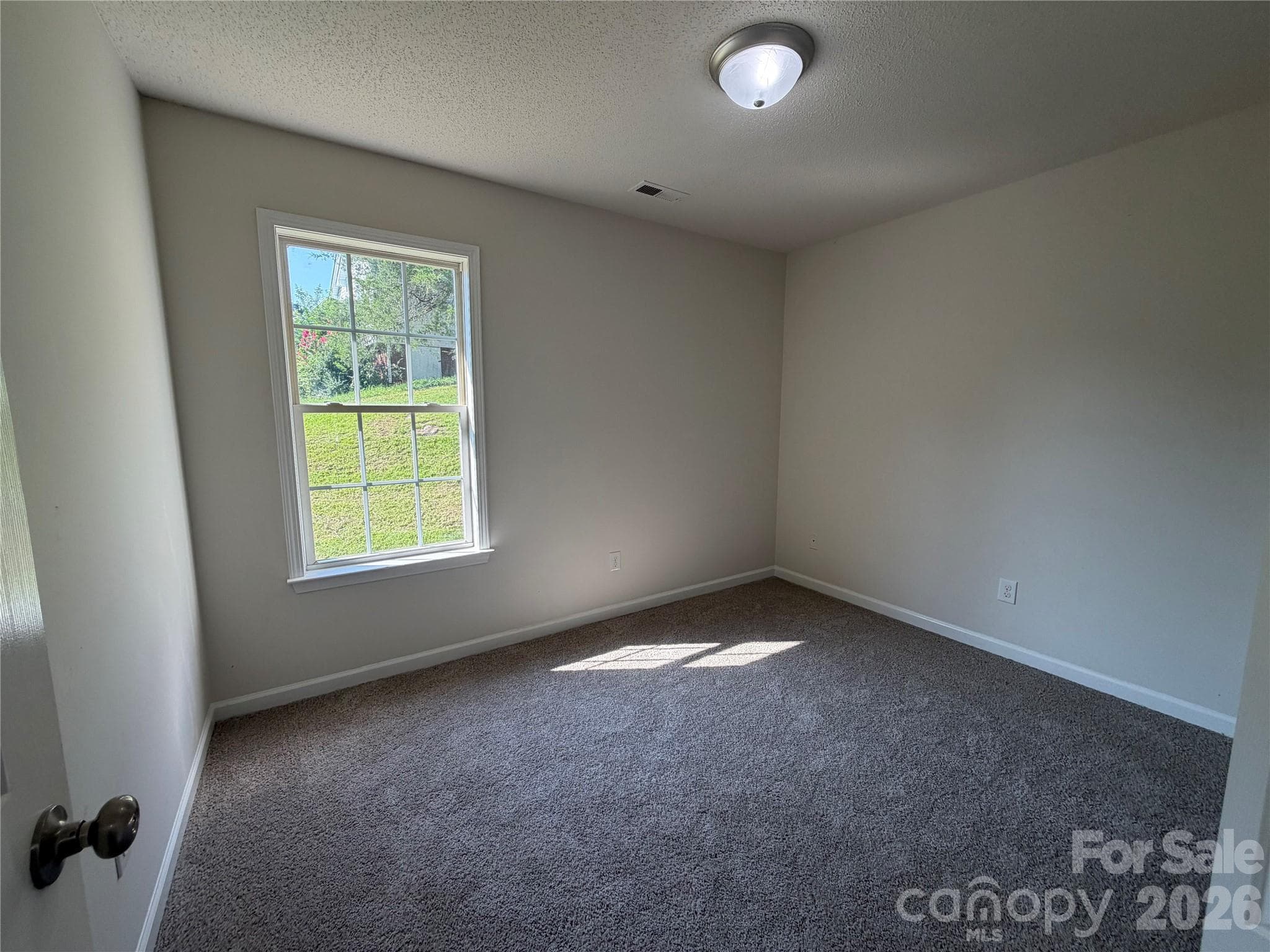 Single Family Residence at 1667 Oakview Way, Rock Hill, photo 8 of 15