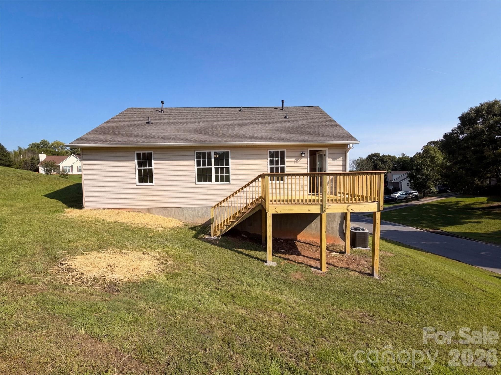 Single Family Residence at 1667 Oakview Way, Rock Hill, photo 14 of 15
