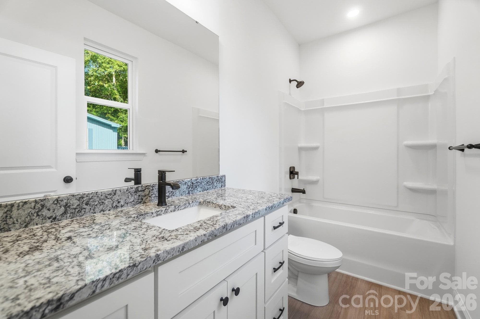 Prim Bath - 13911 Stillwood Place, Matthews
