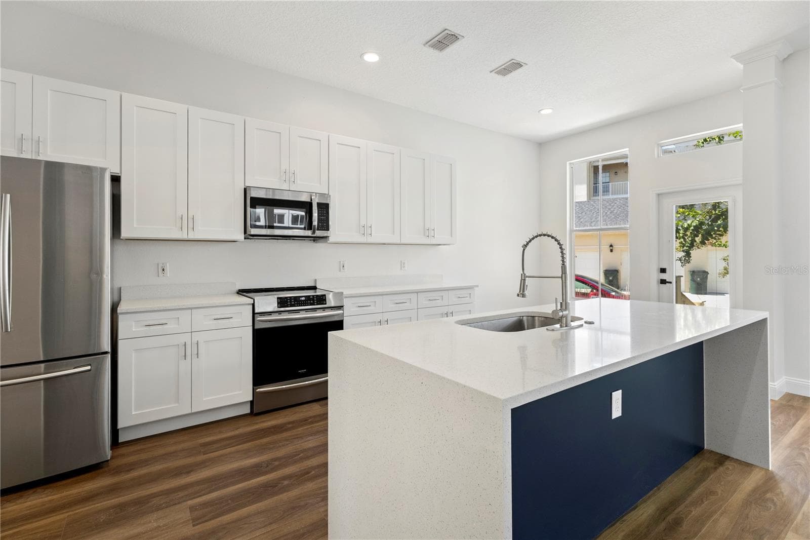 Single Family Residence at 1010 PERIWINKLE CT, CELEBRATION, photo 13 of 39
