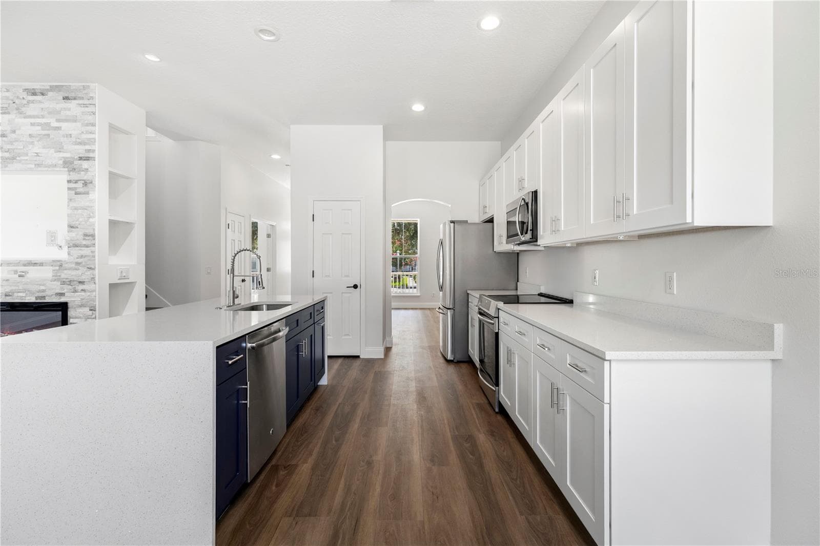 Single Family Residence at 1010 PERIWINKLE CT, CELEBRATION, photo 18 of 39
