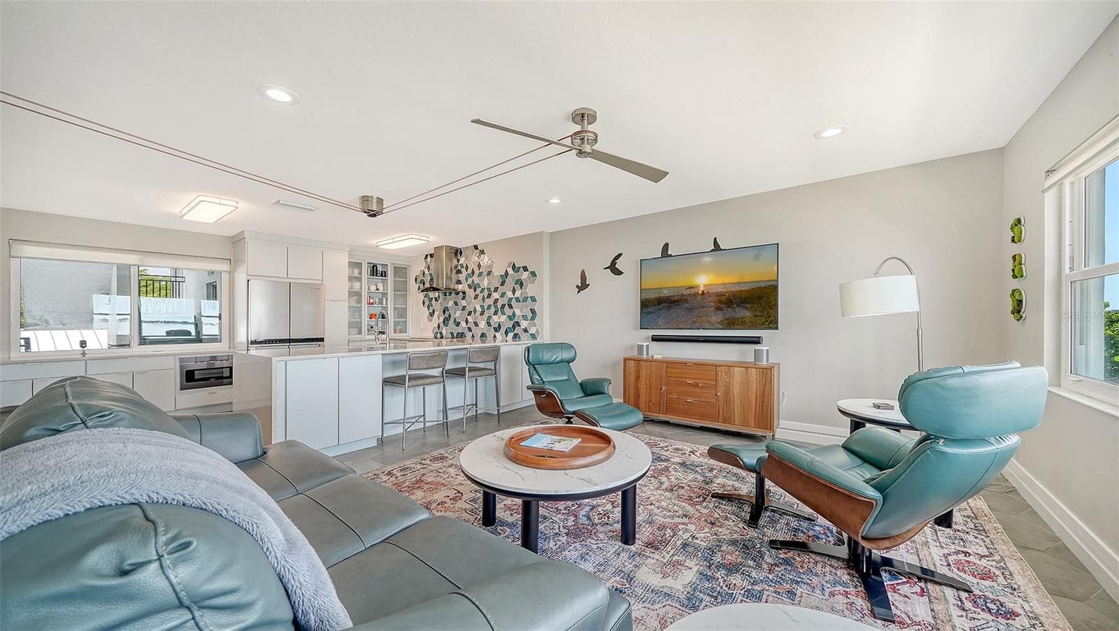 Condominium at 400 GOLDEN GATE PT #22, SARASOTA, photo 6 of 39