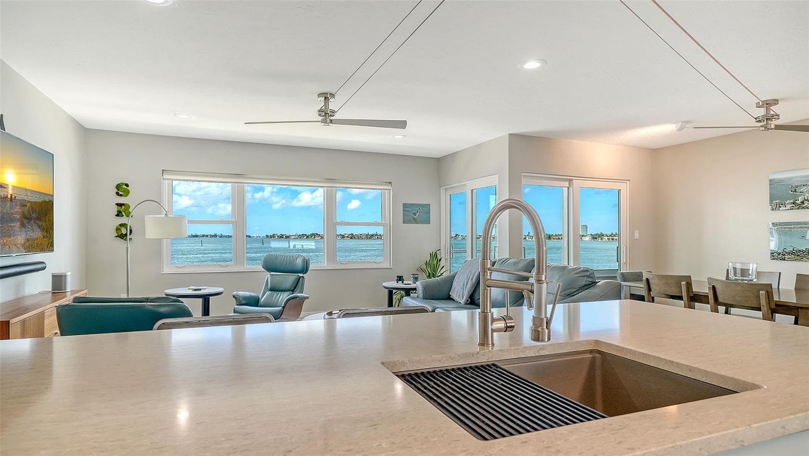 Condominium at 400 GOLDEN GATE PT #22, SARASOTA, photo 7 of 39