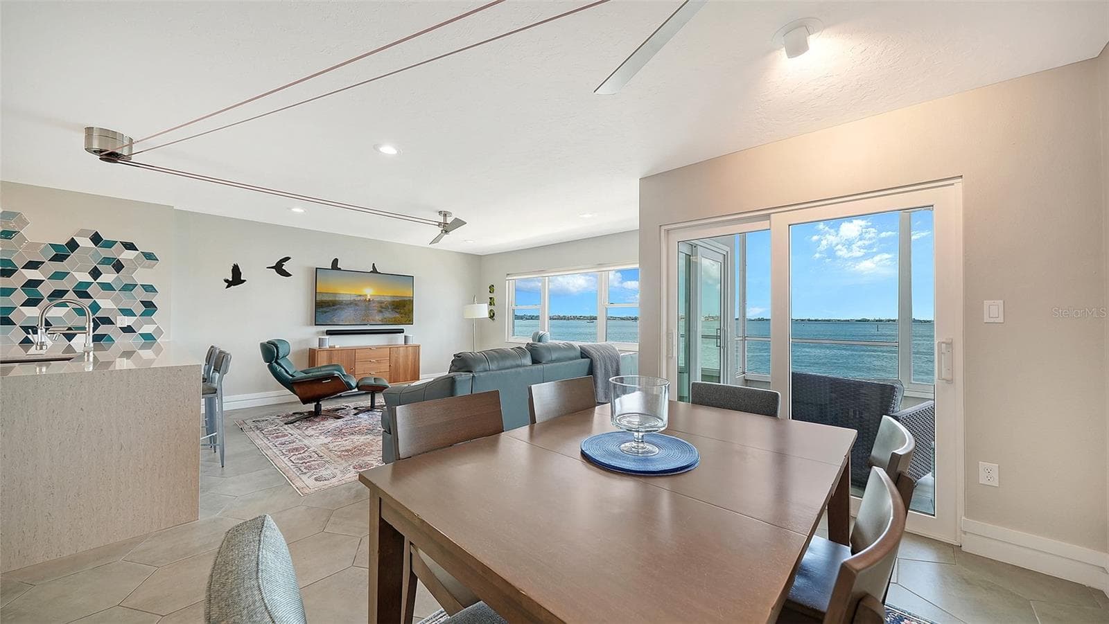 Condominium at 400 GOLDEN GATE PT #22, SARASOTA, photo 13 of 39
