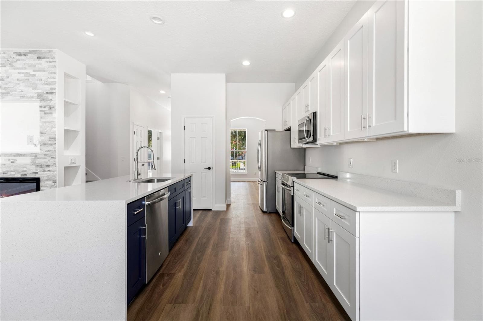 Single Family Residence at 1010 PERIWINKLE CT, CELEBRATION, photo 16 of 39