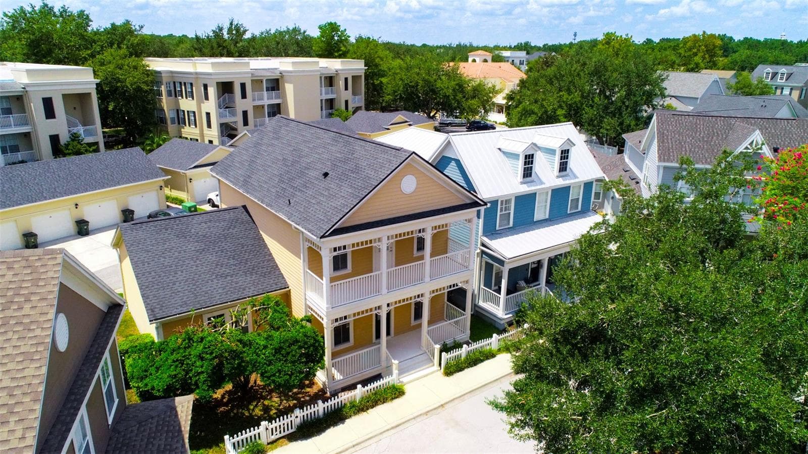 Single Family Residence at 1010 PERIWINKLE CT, CELEBRATION, photo 37 of 39