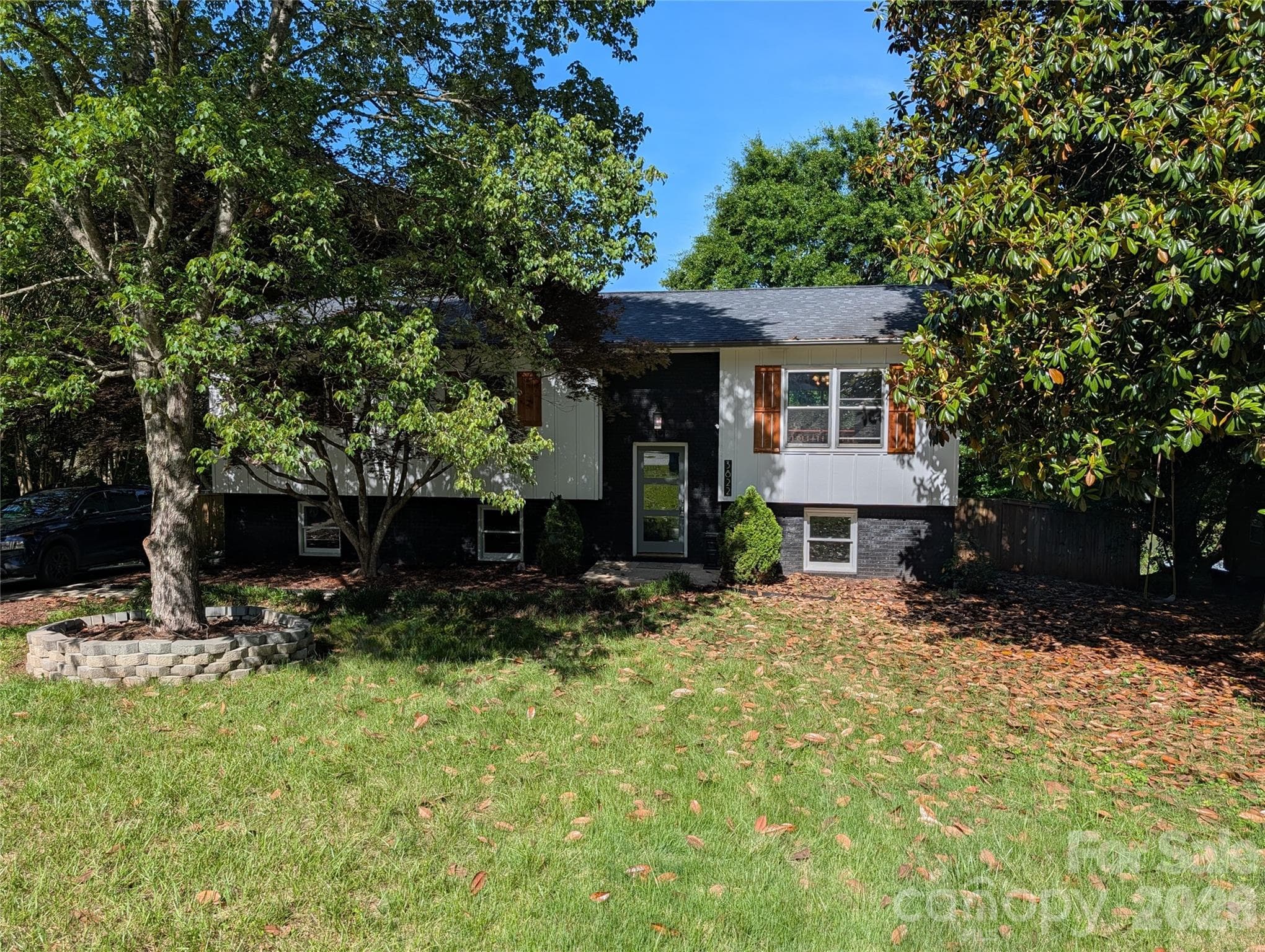Single Family Residence at 3822 Newhall Drive NW, Conover, photo 2 of 24