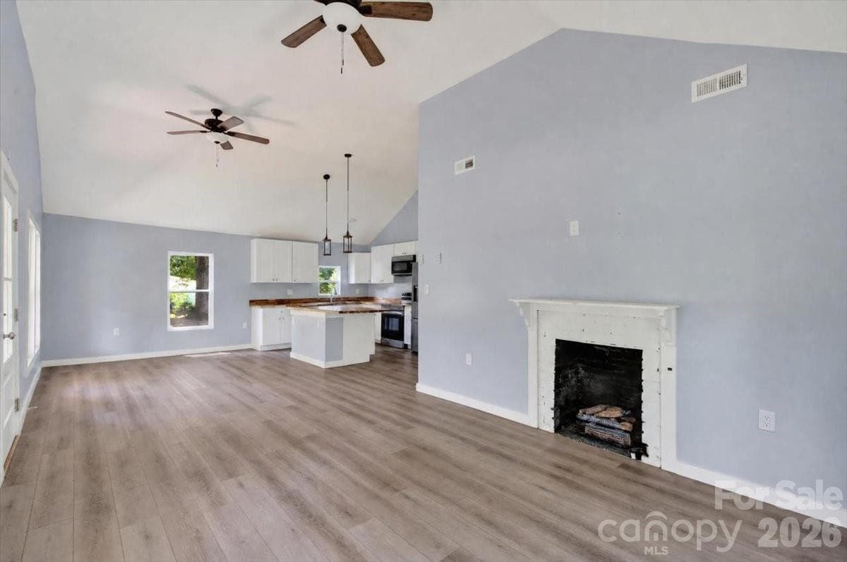 Single Family Residence at 480 Wyatt Grove Church Road, Gold Hill, photo 4 of 38