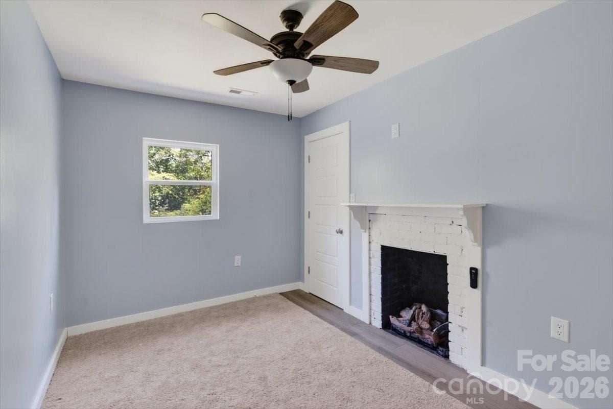 Single Family Residence at 480 Wyatt Grove Church Road, Gold Hill, photo 11 of 38