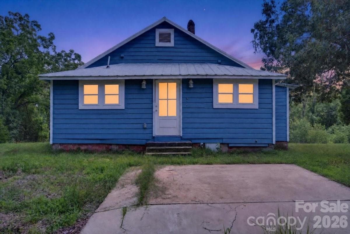 Single Family Residence at 480 Wyatt Grove Church Road, Gold Hill, photo 25 of 38