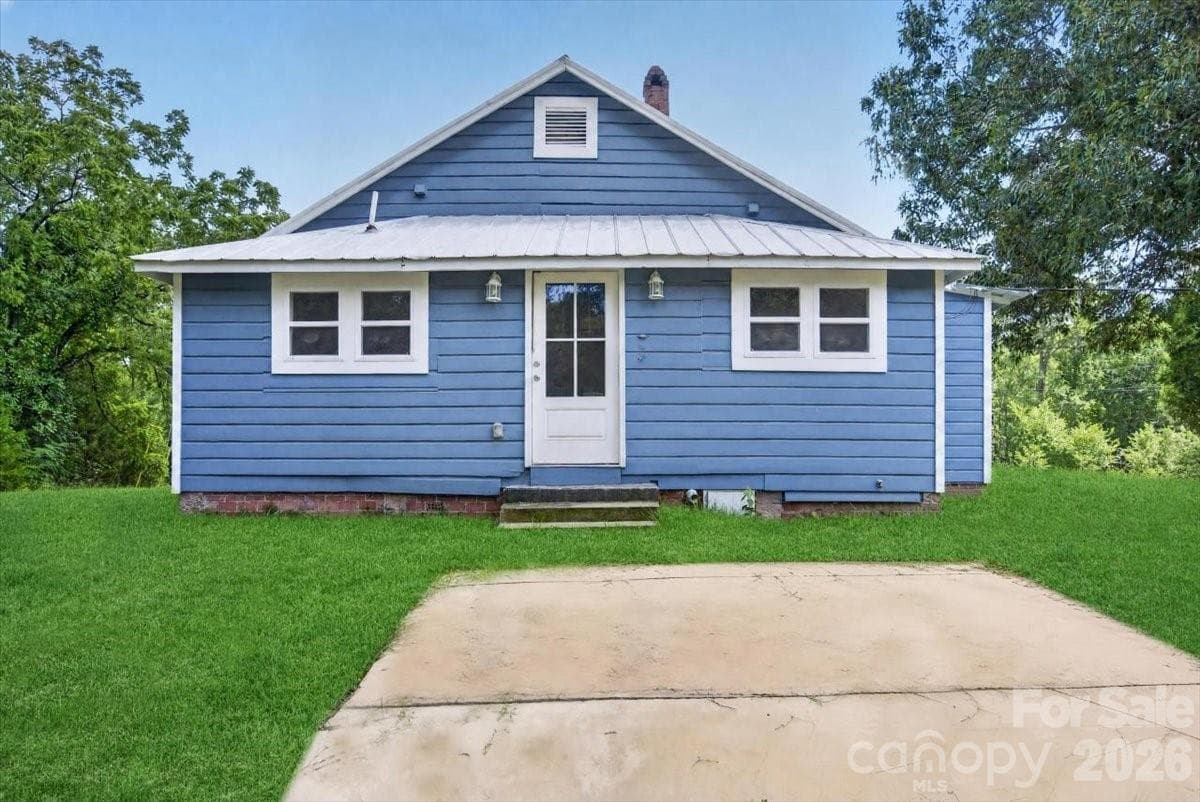Single Family Residence at 480 Wyatt Grove Church Road, Gold Hill, photo 27 of 38