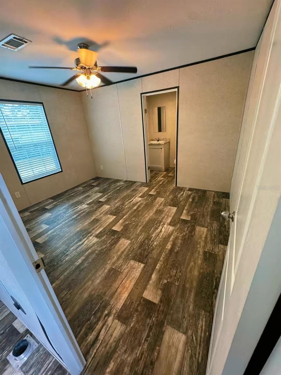 Manufactured Home at 2013 KEPNER DR, HOLIDAY, photo 5 of 28
