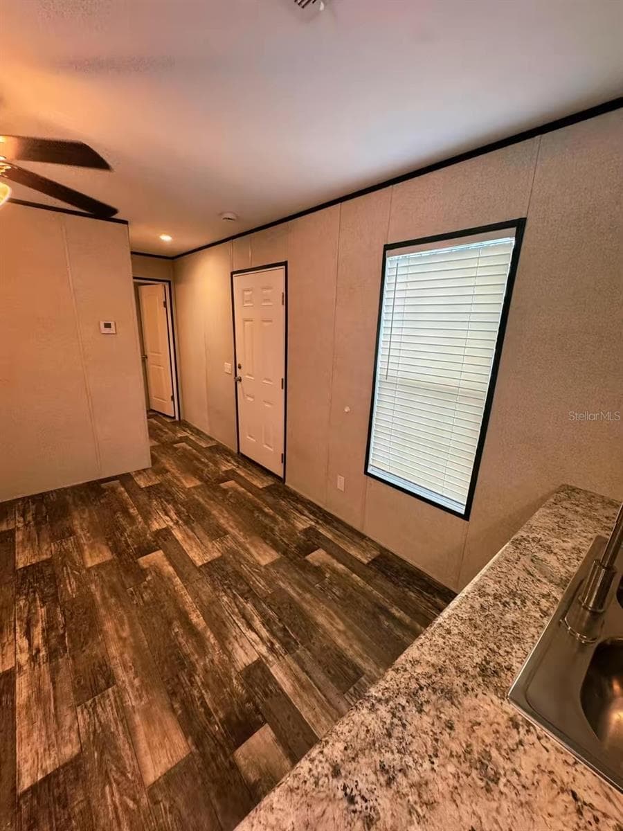 Manufactured Home at 2013 KEPNER DR, HOLIDAY, photo 12 of 28