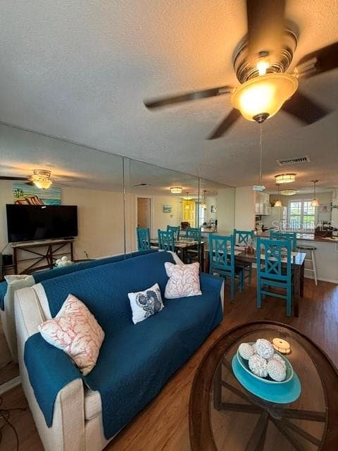 Pull out softa - condo comes furnished. OR can be removed at buyers request. - 3444 TROPHY BLVD, NEW PORT RICHEY