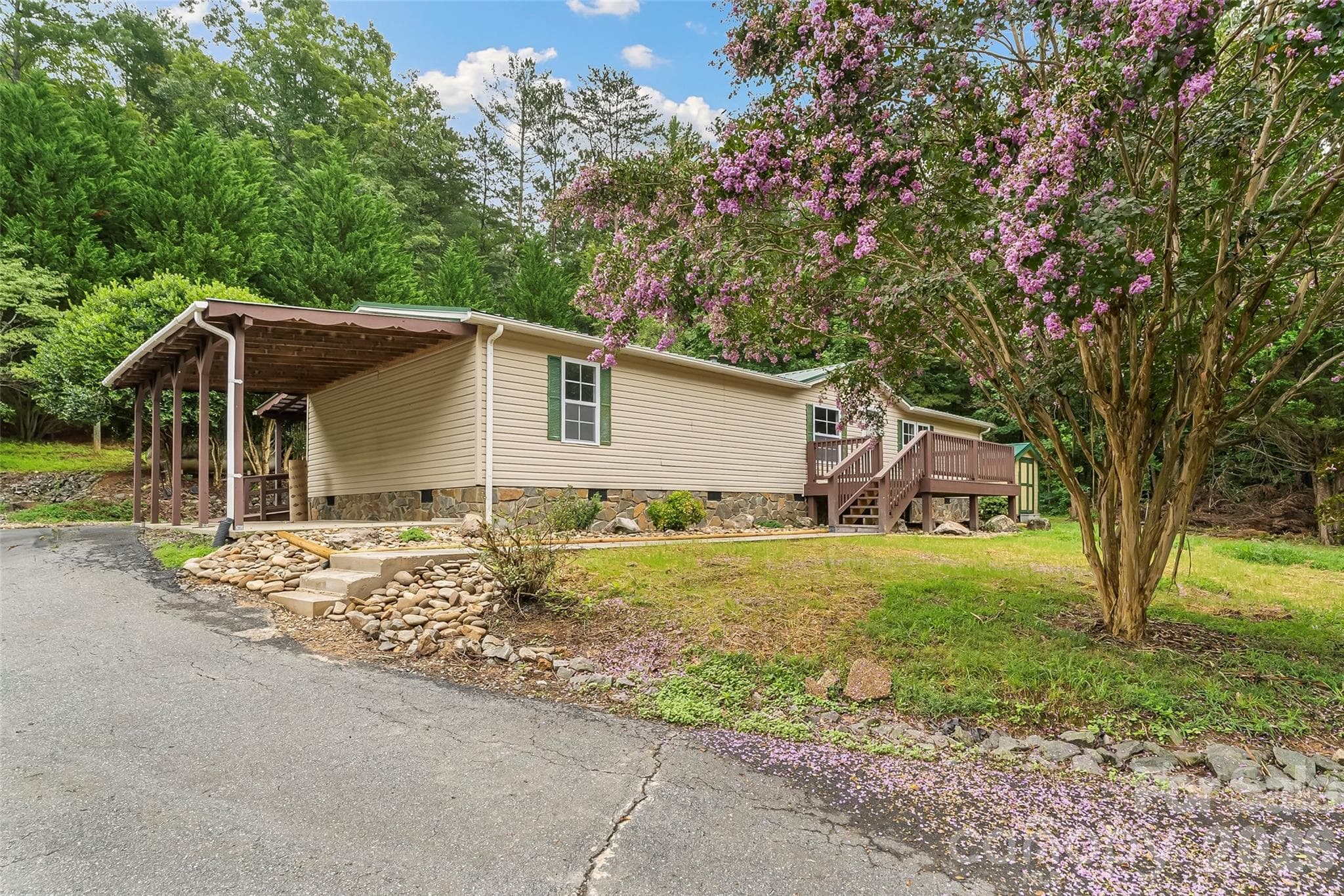 Single Family Residence at 2236 Sisue Street, Morganton, photo 2 of 38