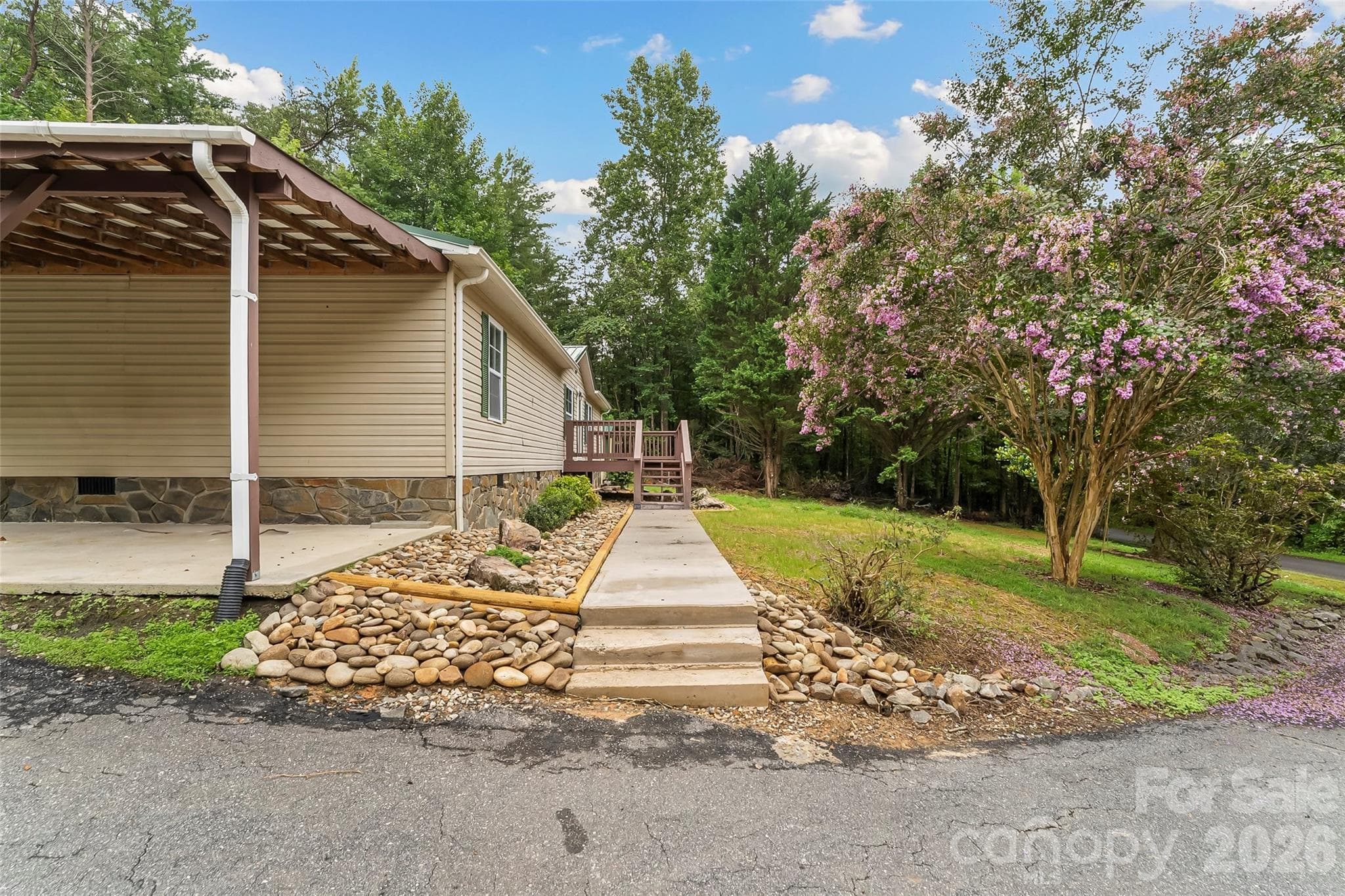 Single Family Residence at 2236 Sisue Street, Morganton, photo 4 of 38