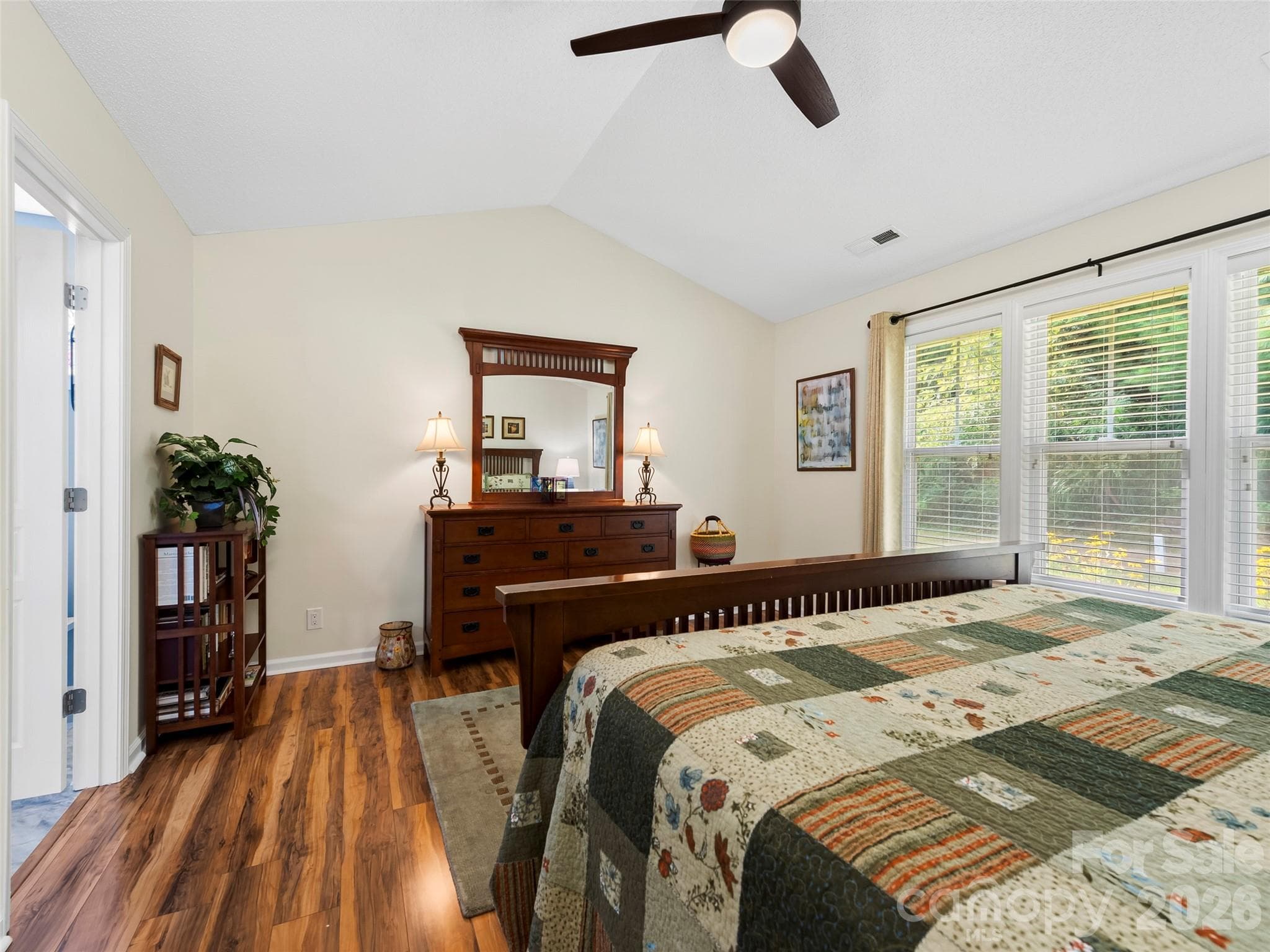 Ensuite Primary Bedroom - 196 Snowy Egret Way, Hendersonville