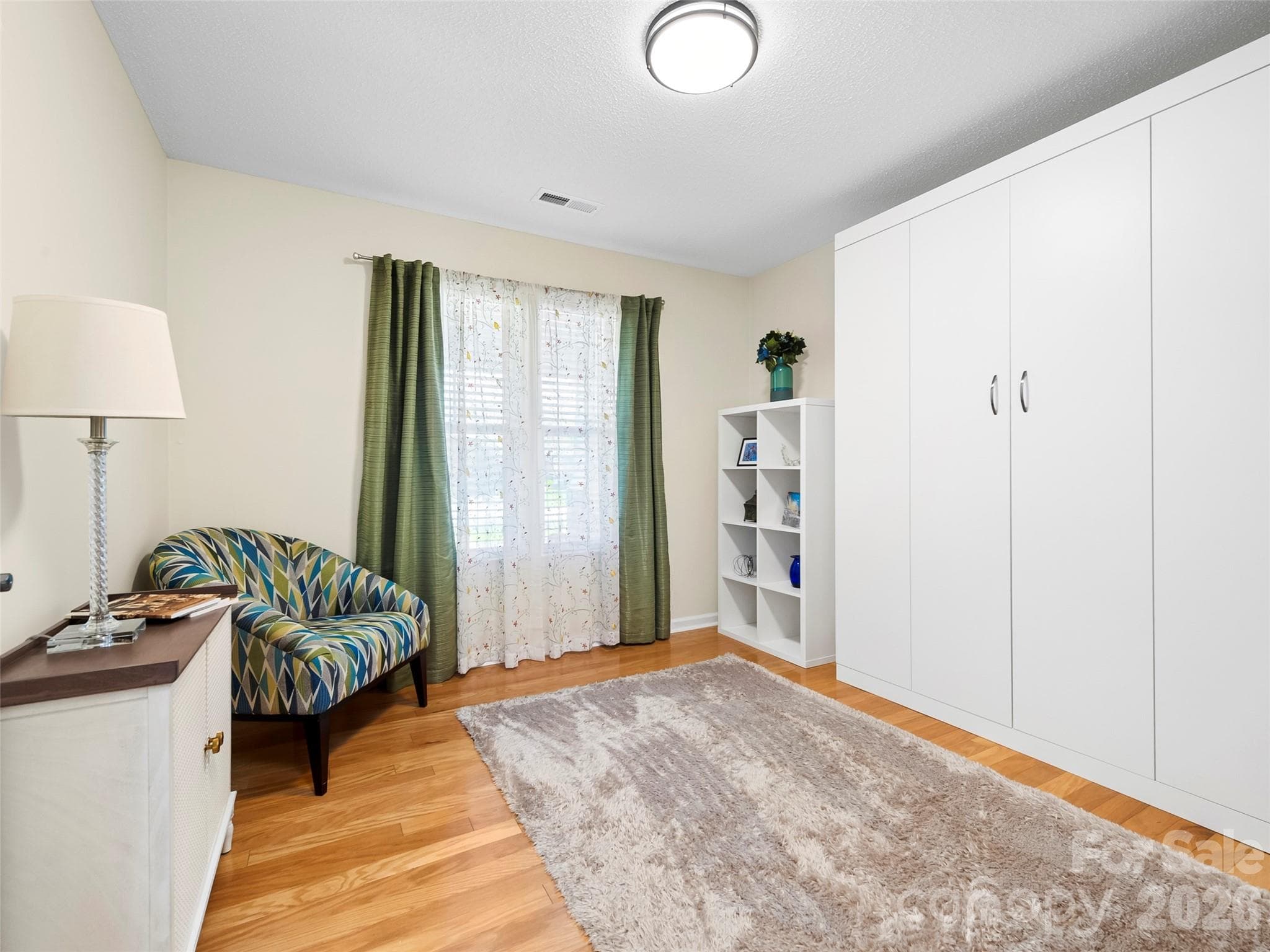 Guest Bedroom with Built-in Murphey Bed - 196 Snowy Egret Way, Hendersonville