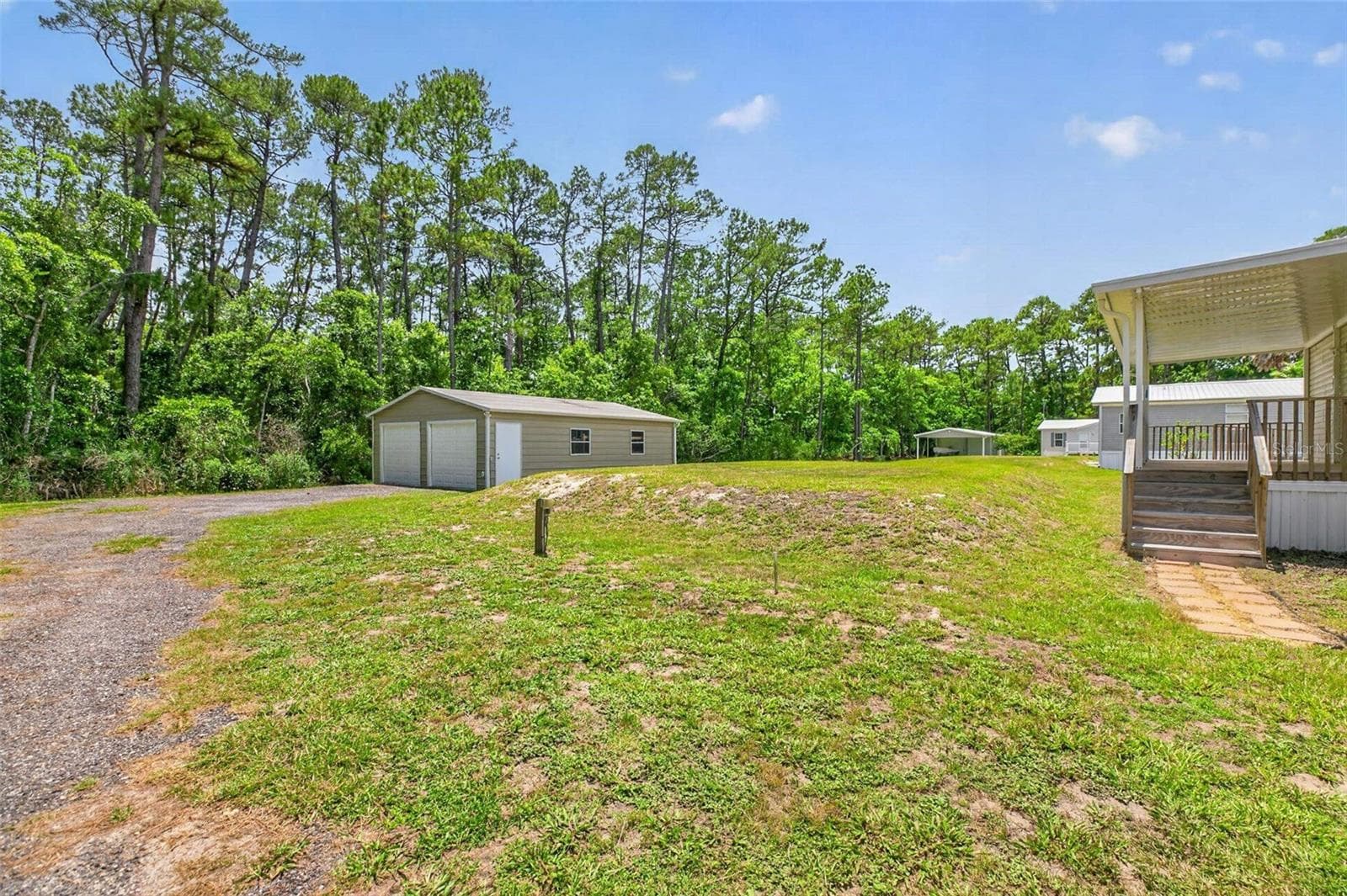 Manufactured Home at 101 TROUT TRL, CRESCENT CITY, photo 23 of 42