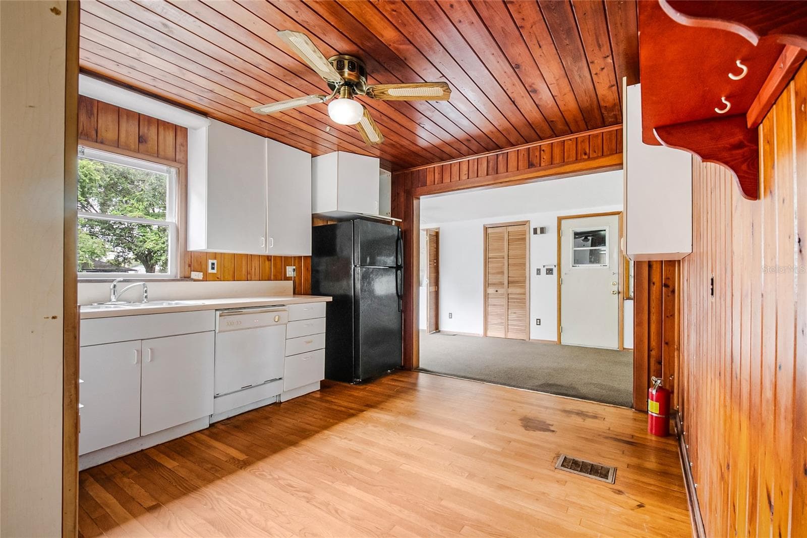 Single Family Residence at 2536 MAGNOLIA AVE, SANFORD, photo 13 of 40