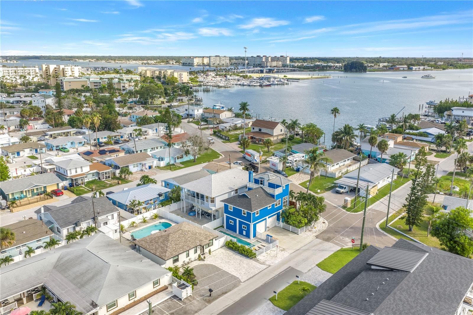 Single Family Residence at 14500 N BAYSHORE DR, MADEIRA BEACH, photo 59 of 60