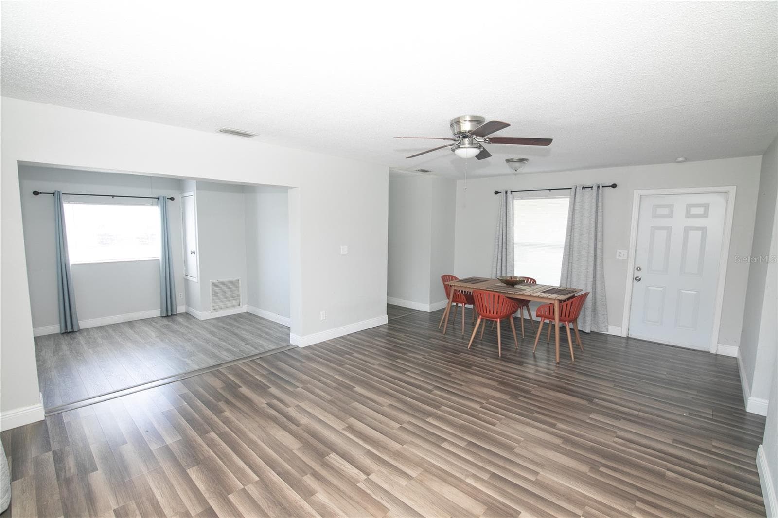 Single Family Residence at 1831 AARON AVE, ORLANDO, photo 8 of 14