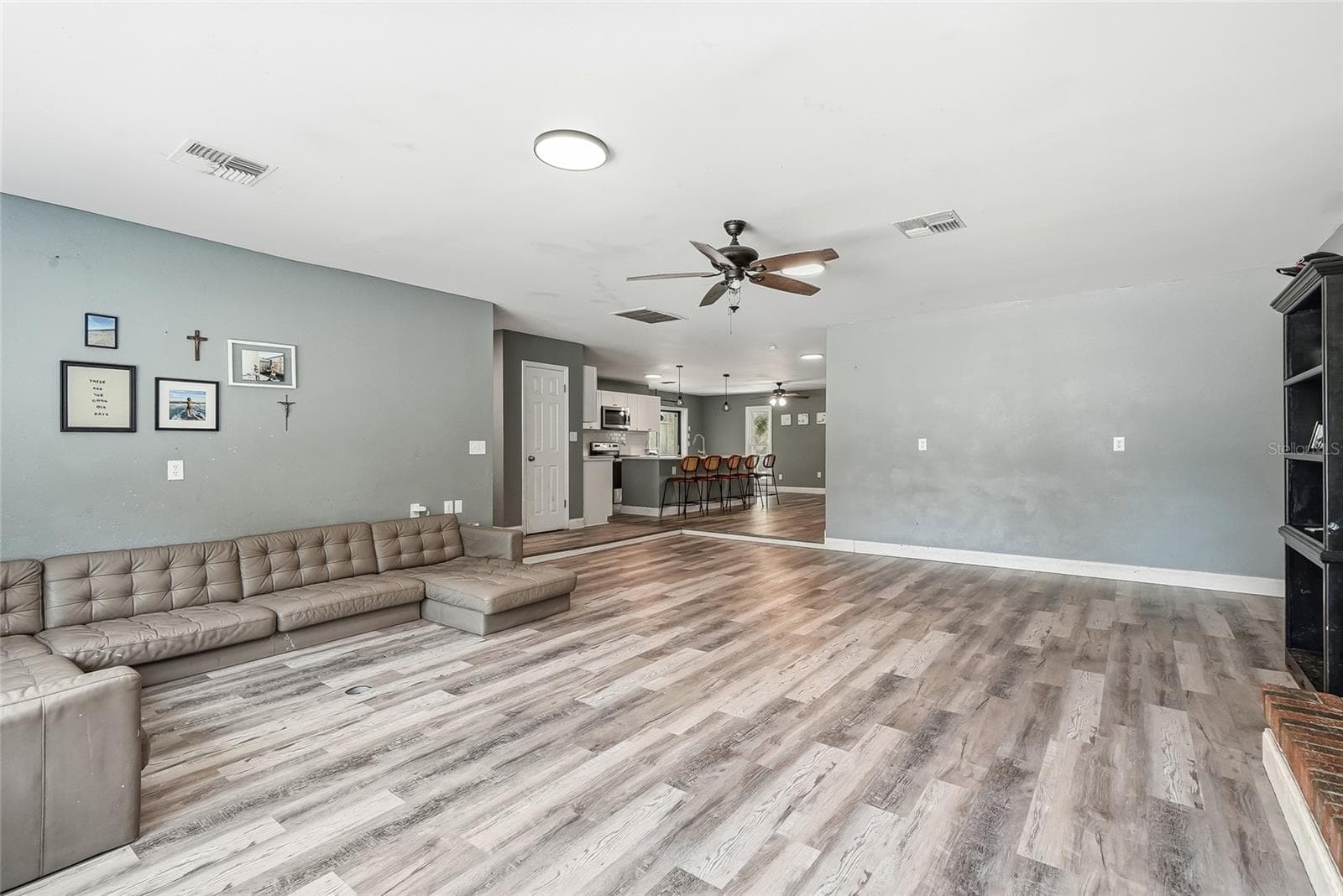 Single Family Residence at 2112 MEADOW LARK RD, SPRING HILL, photo 11 of 53