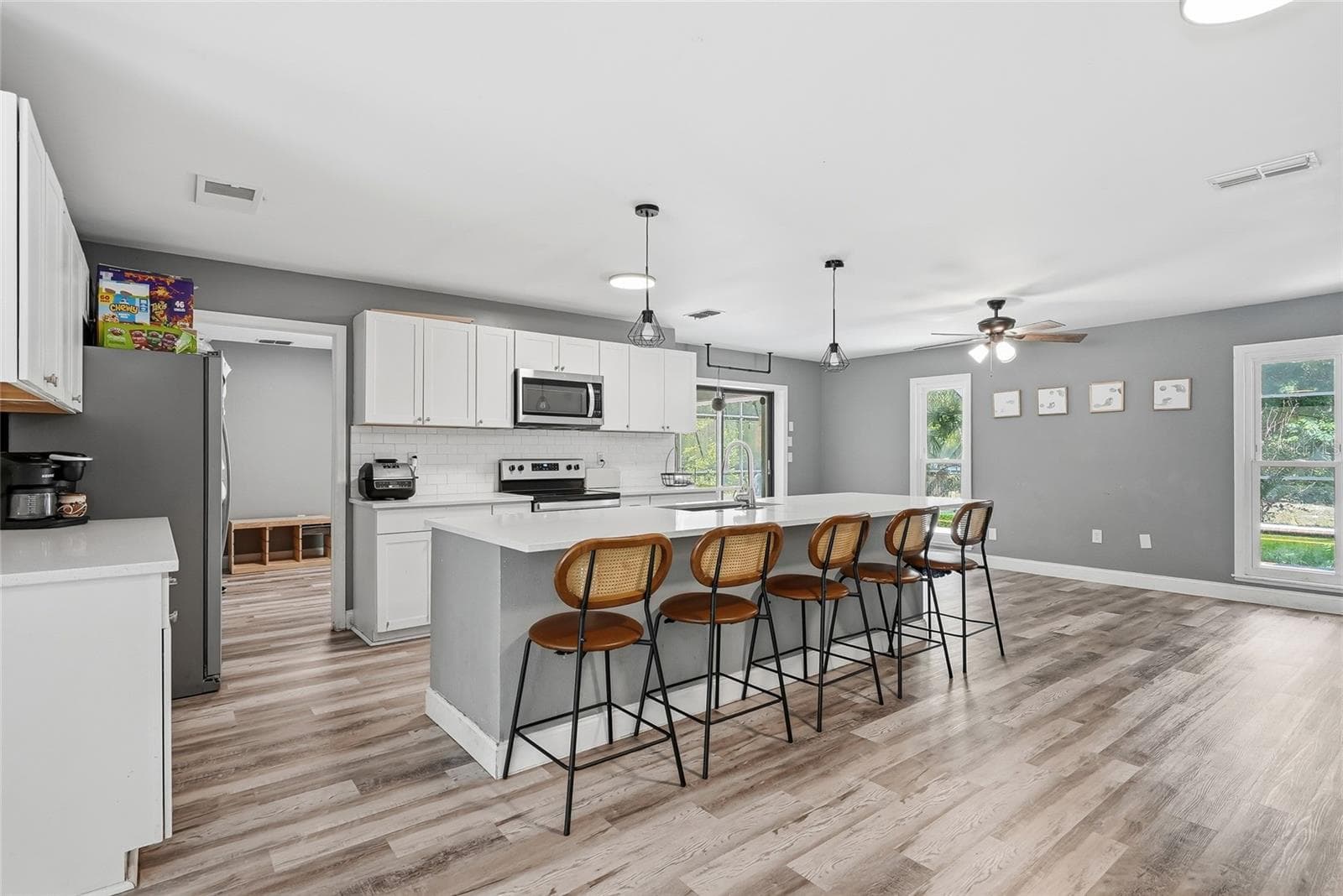 Single Family Residence at 2112 MEADOW LARK RD, SPRING HILL, photo 13 of 53