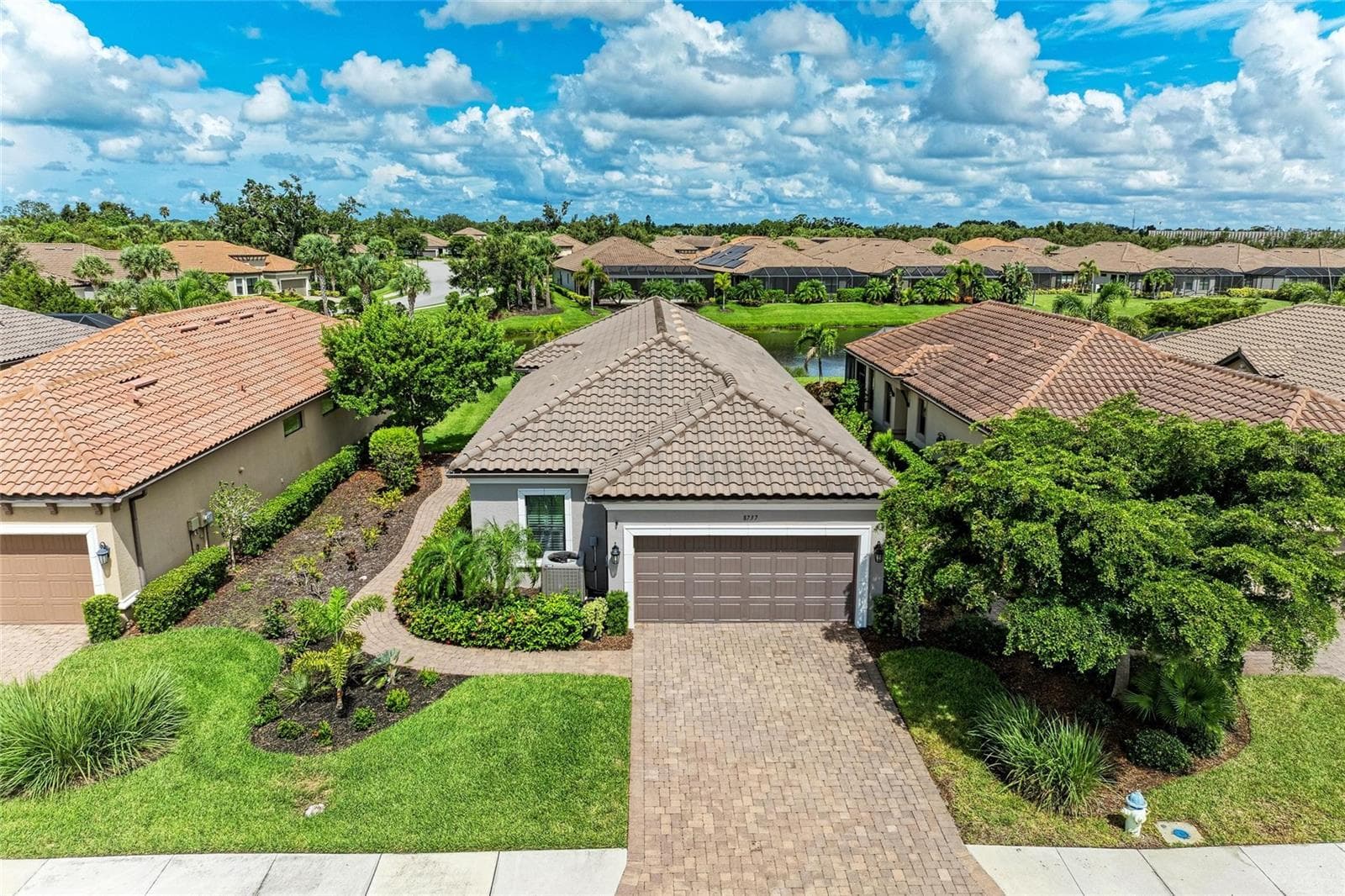 Single Family Residence at 8737 BELLUSSI DR, SARASOTA, photo 2 of 57