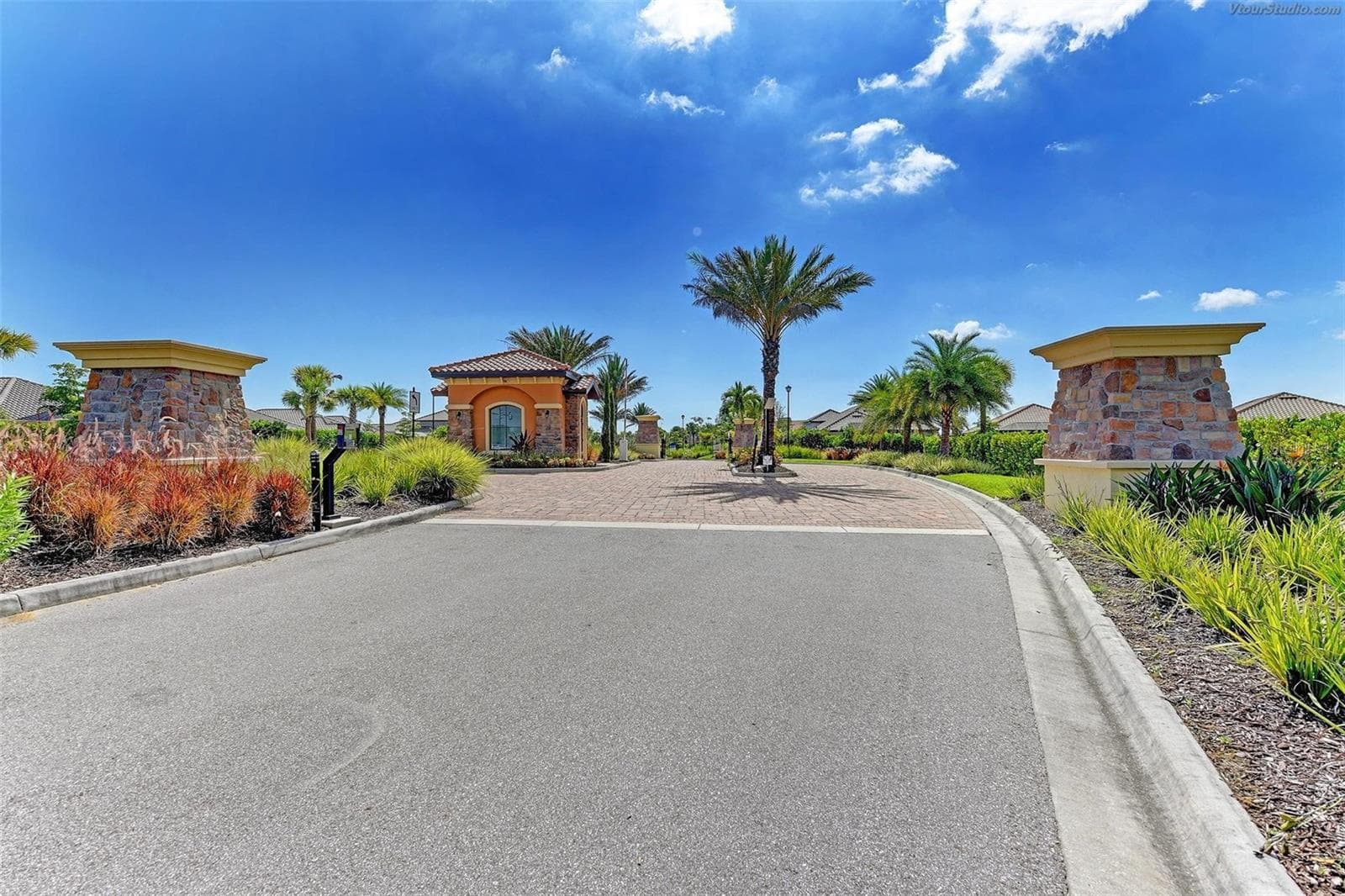 Single Family Residence at 8737 BELLUSSI DR, SARASOTA, photo 52 of 57