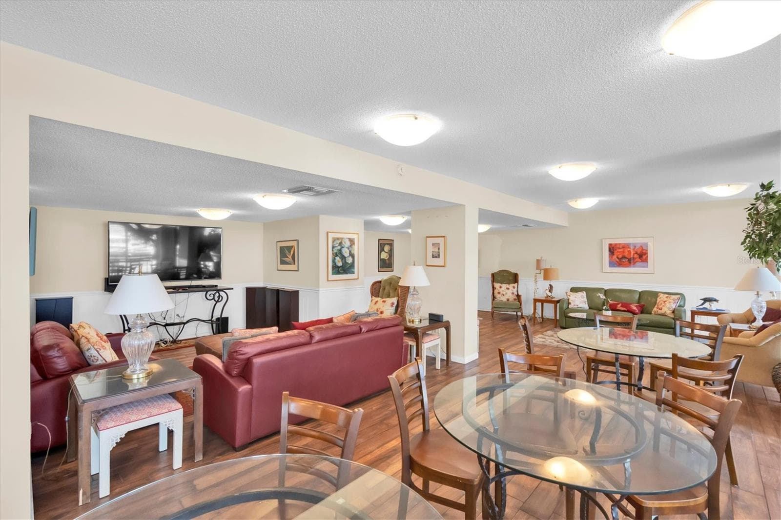 Complex common room. - 100 PIERCE ST #305, CLEARWATER