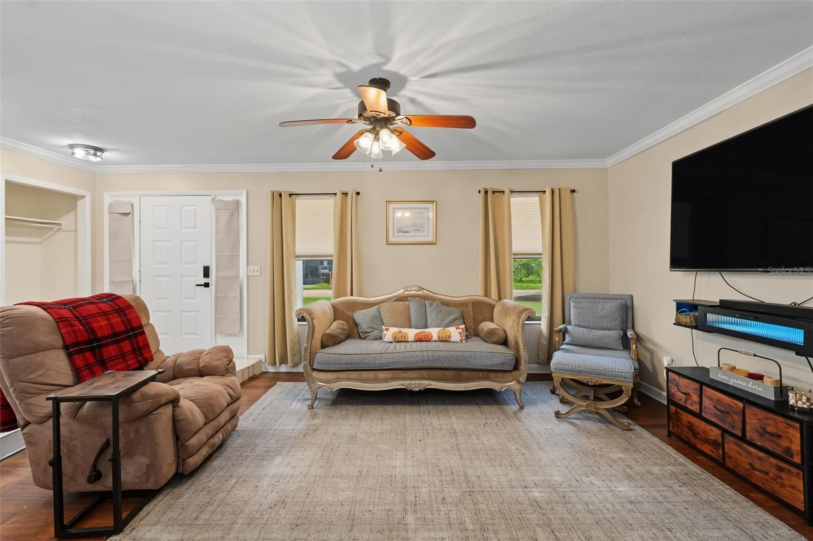 Livingroom - 1318 LOUISIANA ST, PLANT CITY