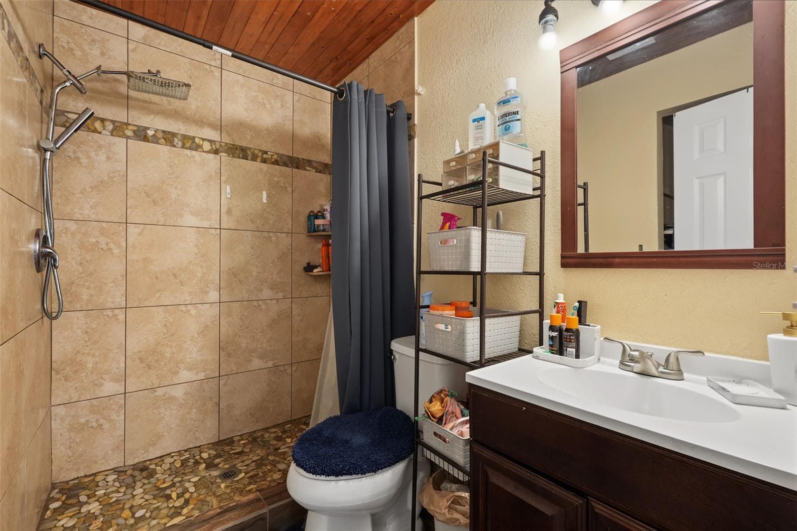 Master Bathroom - 1318 LOUISIANA ST, PLANT CITY