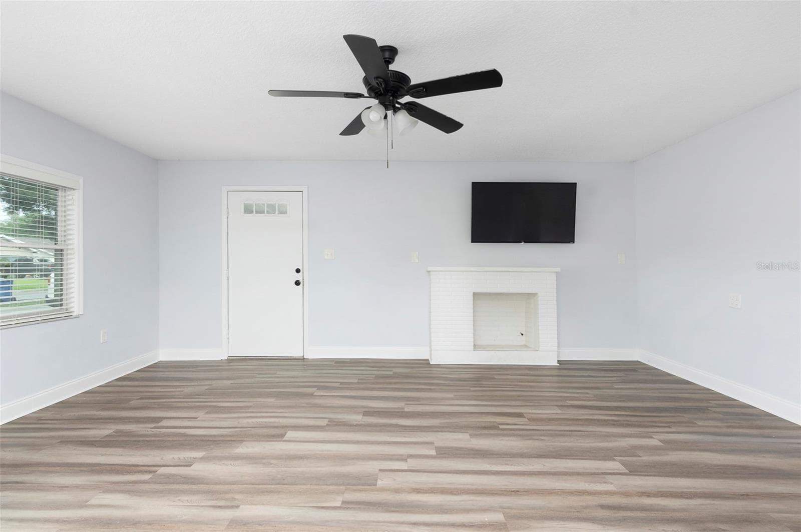 Single Family Residence at 6929 39TH AVE N, ST PETERSBURG, photo 3 of 35