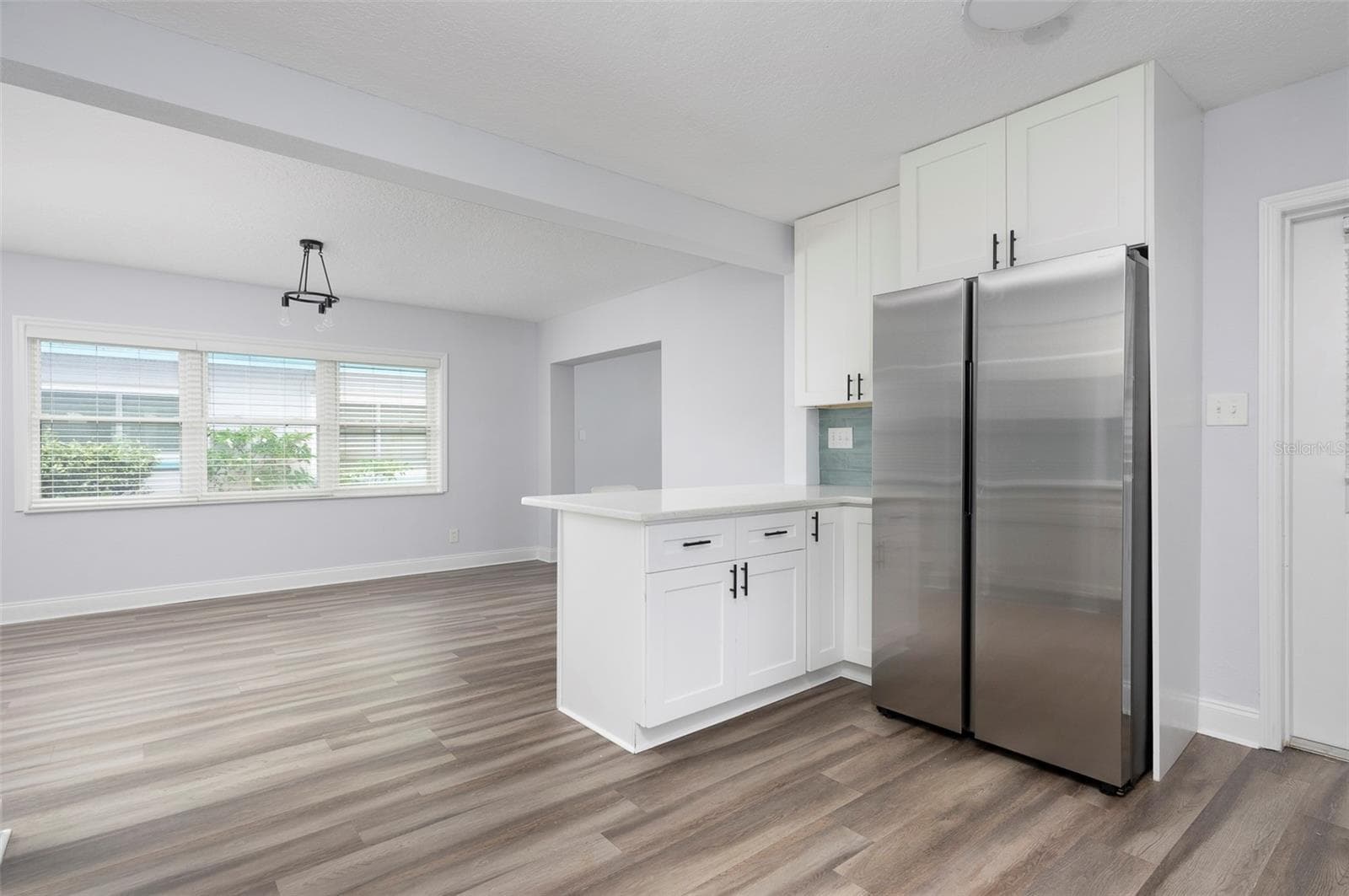 Single Family Residence at 6929 39TH AVE N, ST PETERSBURG, photo 6 of 35