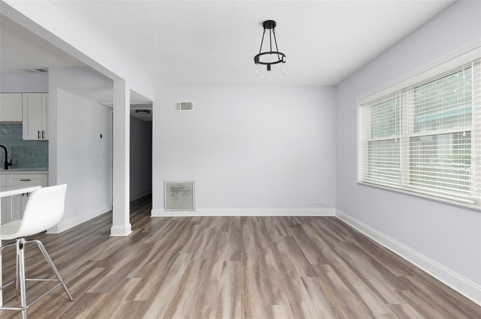 Single Family Residence at 6929 39TH AVE N, ST PETERSBURG, photo 18 of 35