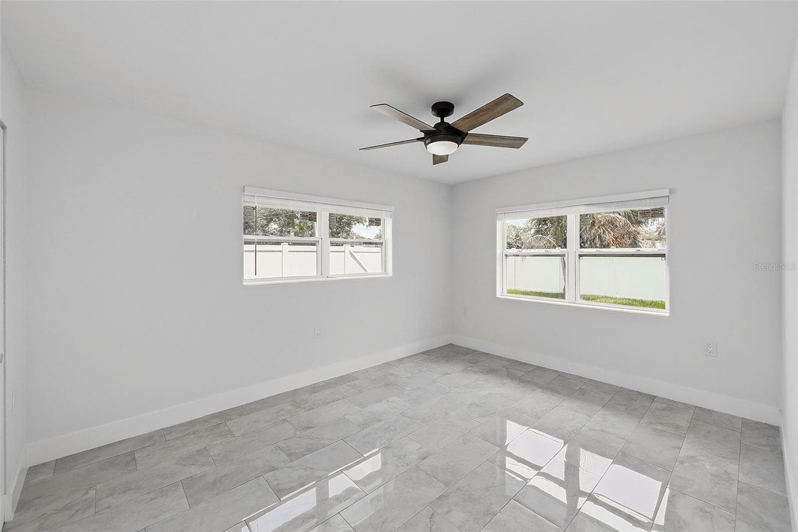 Single Family Residence at 2425 BAYWOOD DR E, DUNEDIN, photo 19 of 44