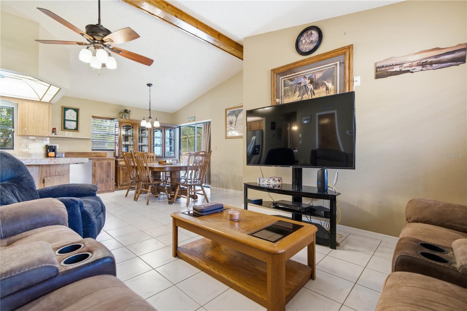Livingroom - 11423 LINDEN DR, SPRING HILL