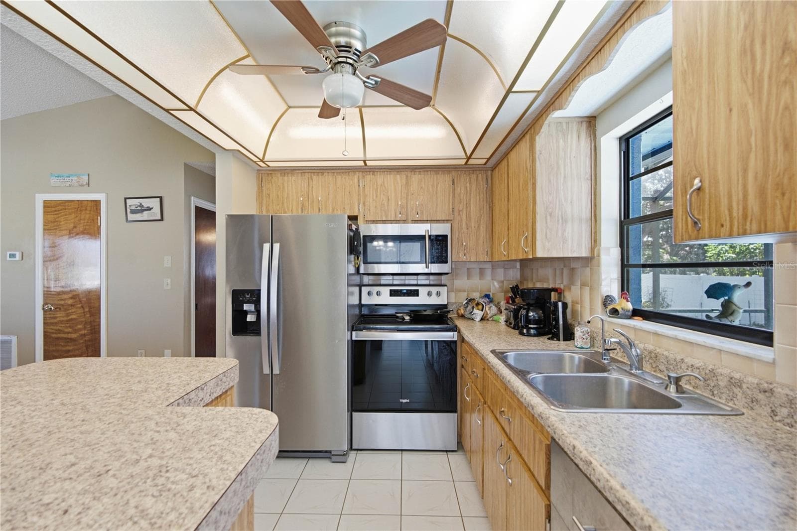 Kitchen - 11423 LINDEN DR, SPRING HILL