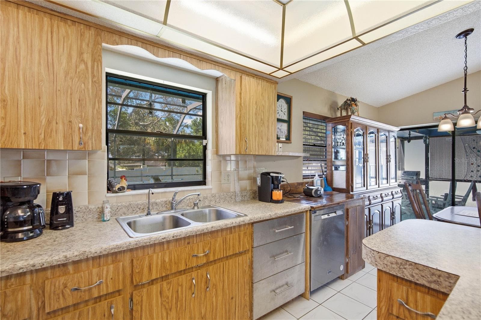 Kitchen - 11423 LINDEN DR, SPRING HILL