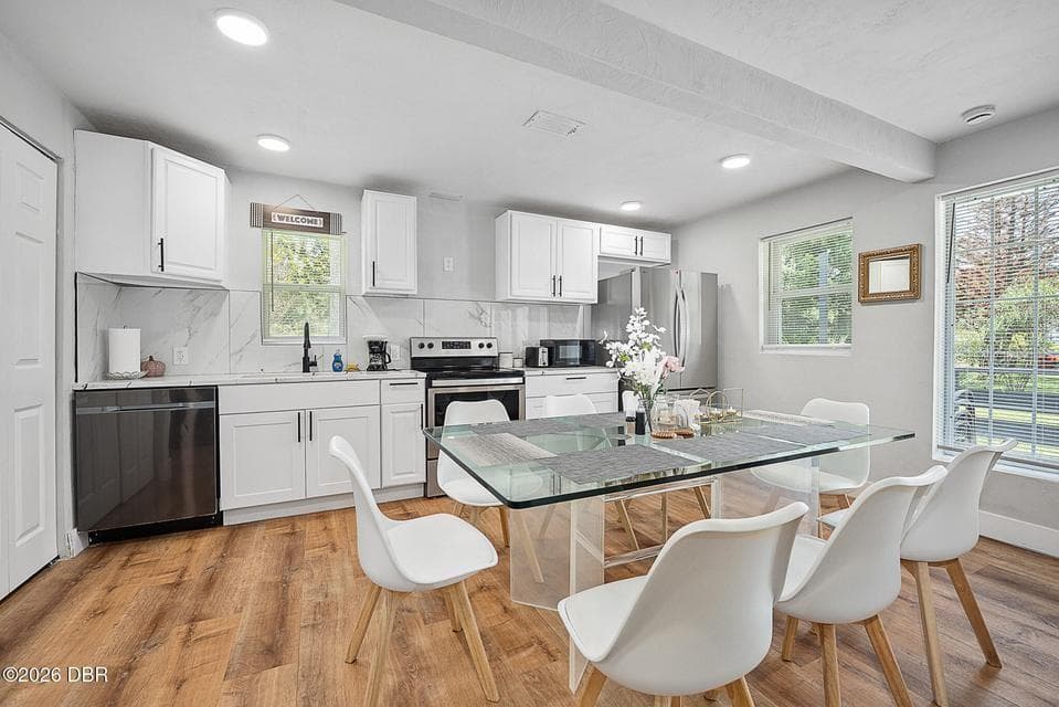 Single Family Residence at 419 BURLEIGH AVE, HOLLY HILL, photo 10 of 39