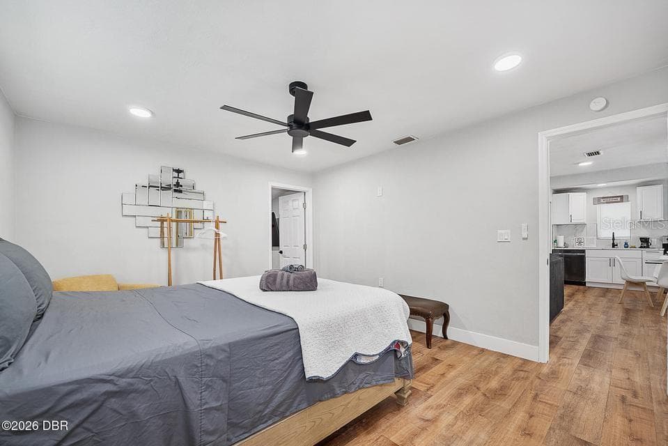 Single Family Residence at 419 BURLEIGH AVE, HOLLY HILL, photo 17 of 39