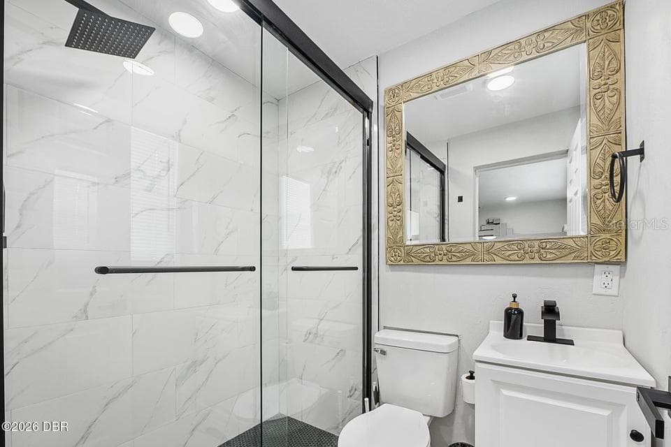 Single Family Residence at 419 BURLEIGH AVE, HOLLY HILL, photo 26 of 39