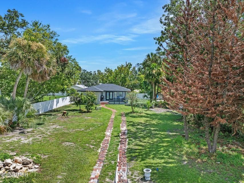 Single Family Residence at 419 BURLEIGH AVE, HOLLY HILL, photo 37 of 39