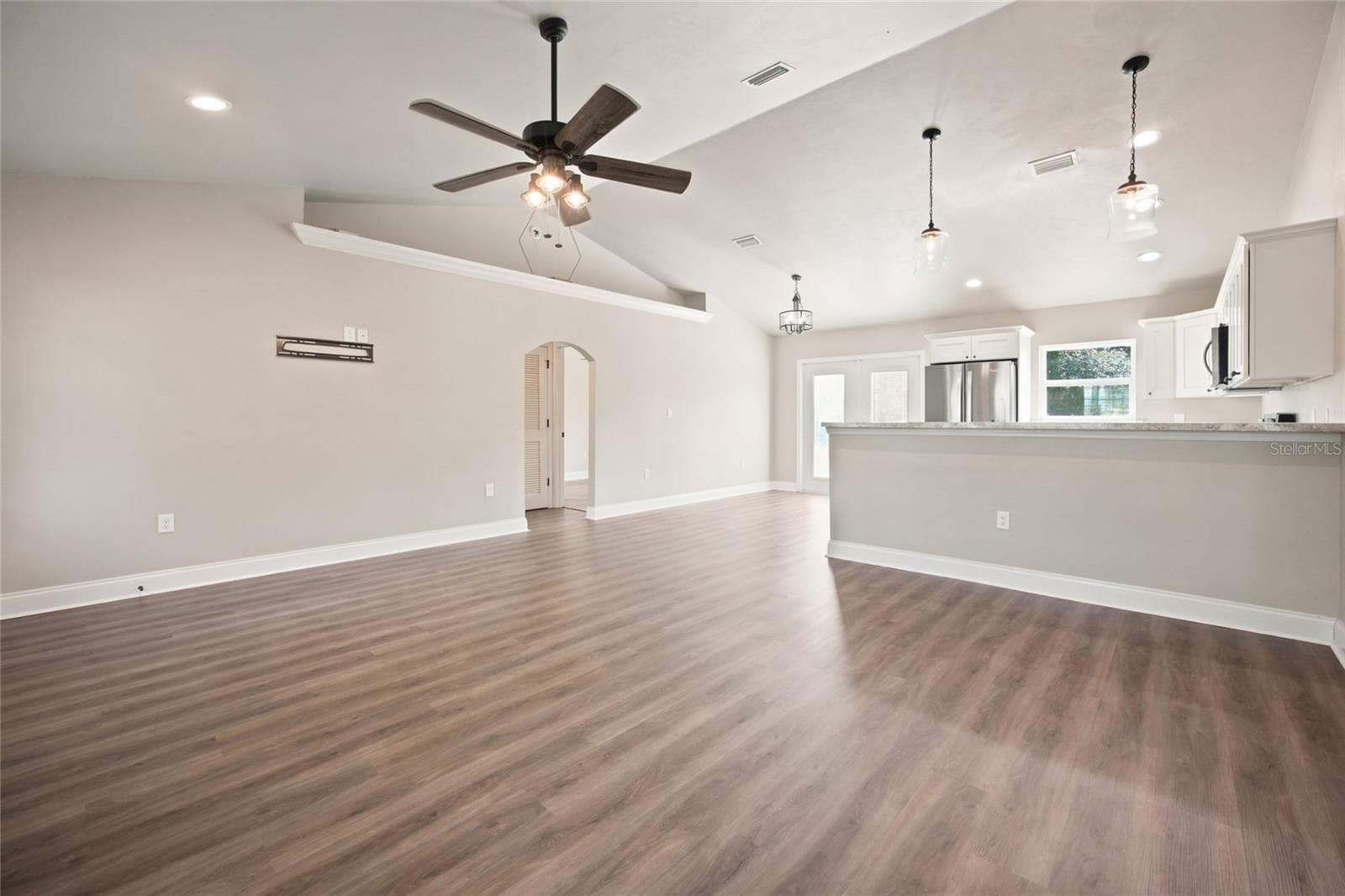Single Family Residence at 831 NE 150TH AVE, WILLISTON, photo 6 of 39
