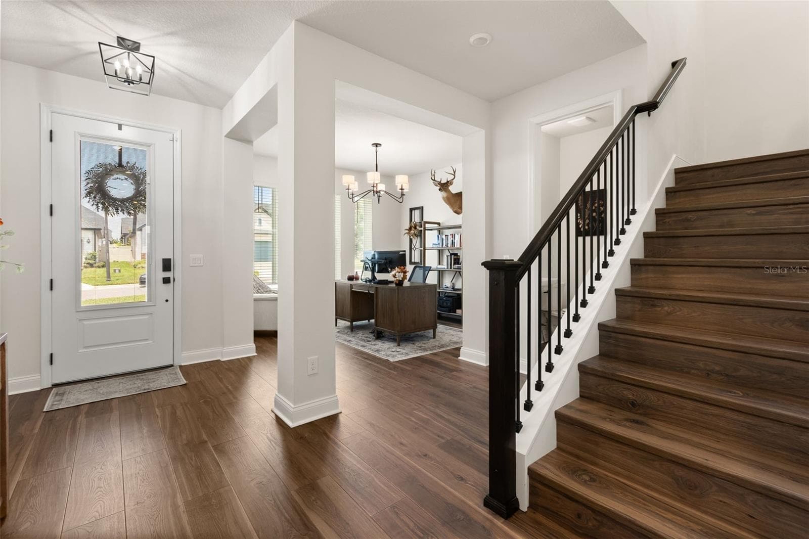 Single Family Residence at 16974 CEDAR VALLEY CIR, CLERMONT, photo 2 of 34