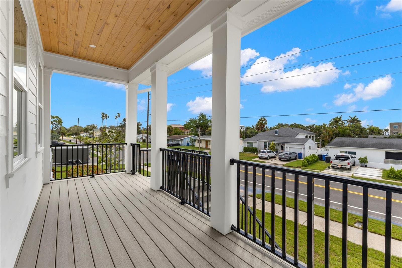 Single Family Residence at 3534 OVERLOOK DR NE, ST PETERSBURG, photo 14 of 46